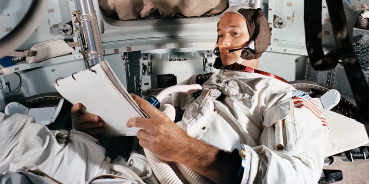 Michael Collins, astronauta de la histórica misión de aterrizaje lunar, murió a los 90 años