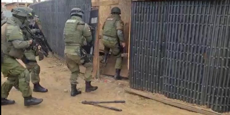 San Antonio: dos sujetos son detenidos por Carabineros del OS7 por tráfico de drogas