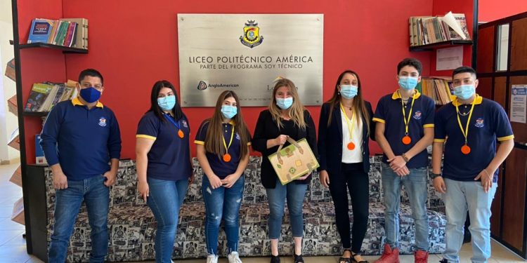 Estudiantes del Liceo Politécnico América de Los Andes ganan Premio Nacional de Talento Digital Los Creadores 2020