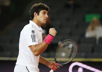 Ya hay horario para partido de Cristian Garín ante Kei Nishikori en Barcelona