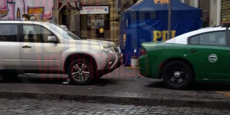 PDI indaga asesinato de una mujer en el Barrio Puerto de Valparaíso