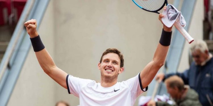 Nicolás Jarry se corona campeón del Challenger de Salinas y sube cerca de 300 posiciones en el Ranking ATP