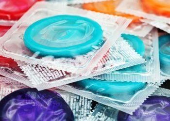 Con relajación de medidas de distanciamiento social suben las ventas de preservativos en Estados Unidos