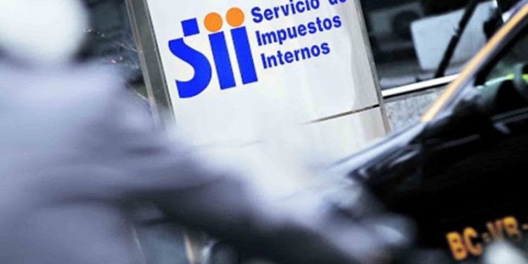 Contadores piden posponer Operación Renta 2021 y envían carta a Piñera