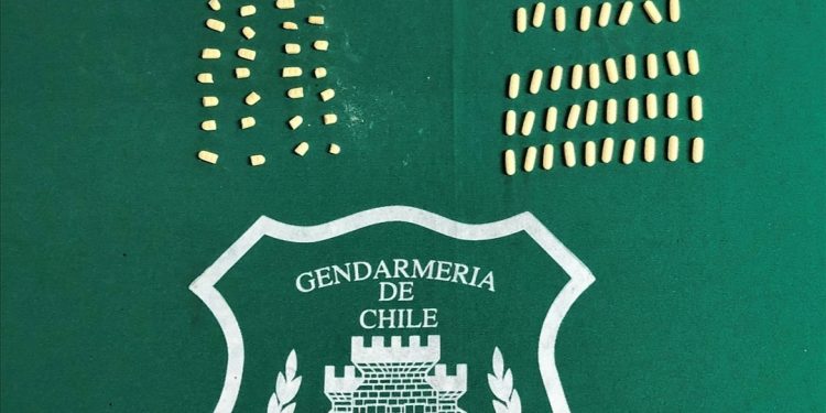Los Andes: mediante «pelotazo» buscaban ingresar más de 50 comprimidos de posible clonazepam a la cárcel de la comuna