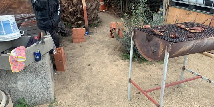 23 detenidos se registran en dos asados clandestinos de empresas en Quilpué y Valparaíso