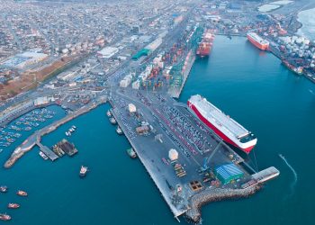 Un 79% en el primer trimestre creció la descarga de automóviles nuevos en el puerto de San Antonio