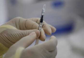 A contar de septiembre Pfizer-BioNTech espera tener vacuna contra el COVID-19 para todos los niños