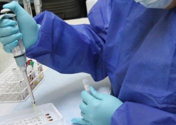 Pese a cuarentenas, alta positividad y subdiagnóstico de casos demuestran que la pandemia no da tregua