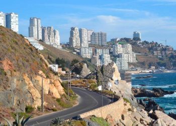 Empresa recurre a Contraloría por retraso en adjudicación de mejoramiento de Camino Costero Reñaca Concón