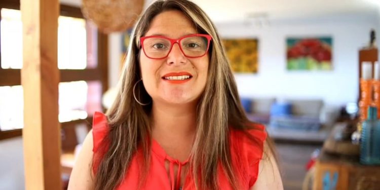 “Cuestionario para constituyentes sin rodeos” / Claudia Espinoza: “Hay diversos modelos de familia (…) la familia no debe ser la que nace desde el matrimonio»