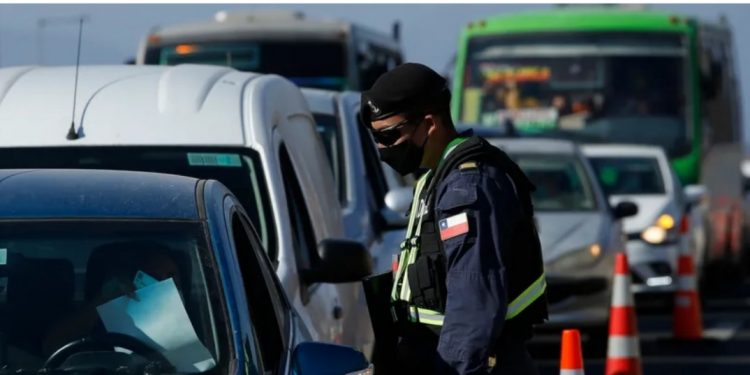 Fin de semana largo: más de 100.000 vehículos han salido de la Región Metropolitana