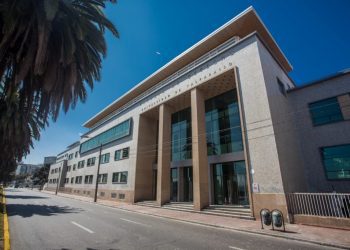 Ciclo de charlas para profesores del Centro de Detención Preventiva de Valparaíso es organizada por la Clínica Jurídica y de DDHH de la Escuela de Derecho de la UV