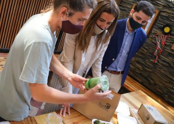 Ley que prohibirá los utensilios y envases plásticos de un solo uso fue aprobada