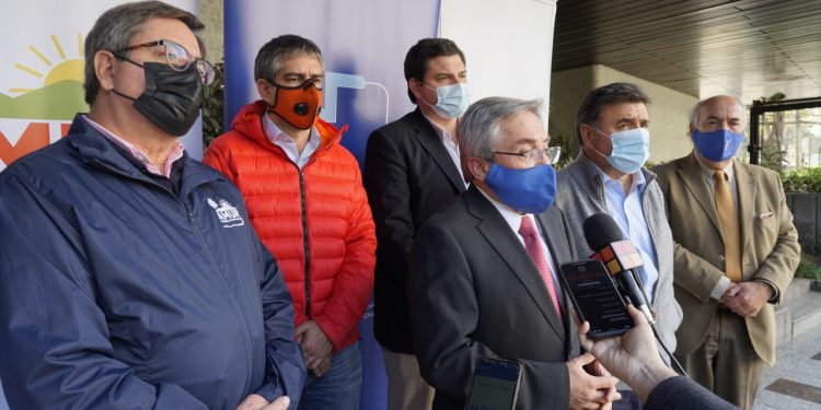 Alcaldes del país piden ayuda al Gobierno para sostener planes de ayuda social