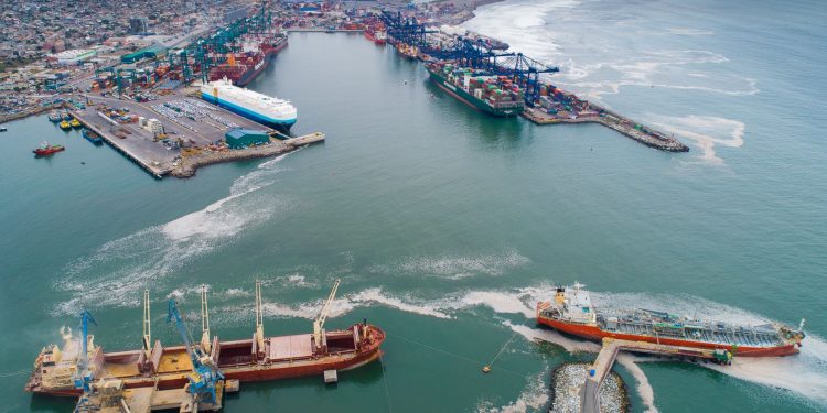 Transferencia de carga fraccionada en el puerto de San Antonio subió un 76,8% durante el primer cuatrimestre