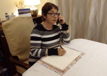 Voluntariado del Hospital de Quilpué ha concretado más de 600 contactos de acompañamiento a adultos mayores durante la pandemia