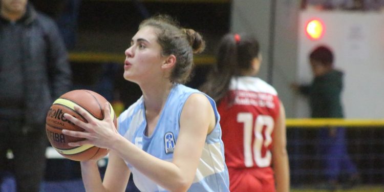 Estudiantes de la UPLA presentan a autoridades estudio local «Mujer, deporte y equidad de género»