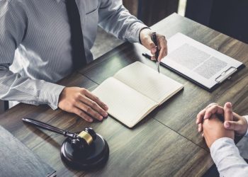 Quilpué: abogado acusado de envenenar a socia para cobrar seguro de vida quedó en prisión preventiva