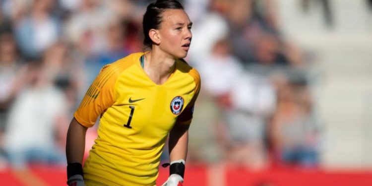 Portera Christiane Endler participó en campaña de Fundación Emilia por el mes de la Seguridad Vial Infantil