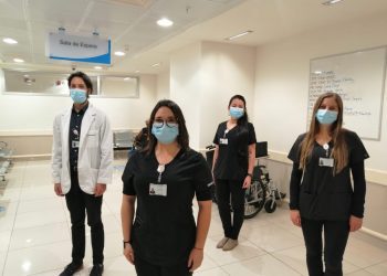 Profesionales de enlace 24/7 son incorporados a labor del Hospital Gustavo Fricke para apoyar a usuarios y familiares en la sala de espera de sus Unidades de Emergencia