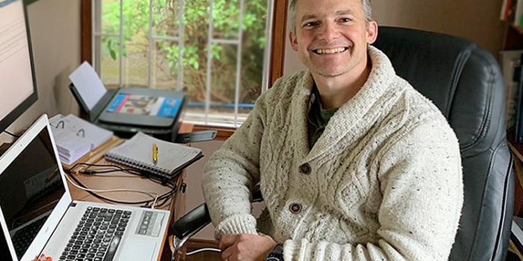 Asociación Veterinaria Latinoamericana de Zoopsiquiatría tiene nuevo presidente: es académico de universidad viñamarina