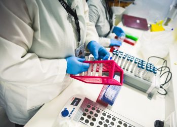 Opinión / Cortocircuito epidémico