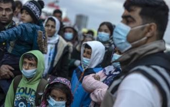 Apenas un 16% de los chilenos cree que deberíamos ser más abiertos a aceptar refugiados de otros países según IPSOS