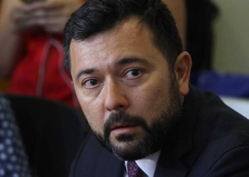 Corte de Apelaciones de Santiago revoca prohibición de acercarse a víctima contra fiscal formalizado por abuso sexual