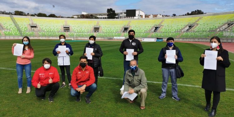 Valparaíso: organizaciones deportivas de la provincia firmaron convenios de proyectos Fondeporte 2021