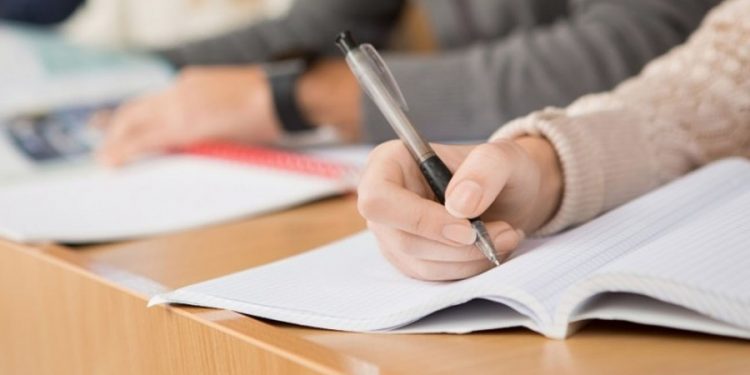 En La Calera 370 estudiantes reciben la Beca Municipal para la Educación Superior