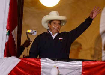 Elecciones presidenciales en Perú: Pedro Castillo alcanza el primer lugar con el 100% de las actas procesadas