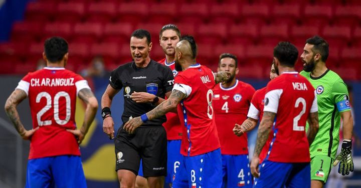 Copa América: Conmebol multa con 11 millones de pesos a Federación de Chile por «caso peluquero»