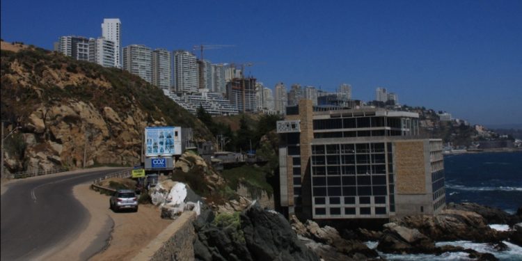 Concón: Corte declara admisible recurso en contra de Seremi de Vivienda por construcción de Hotel Punta Piqueros