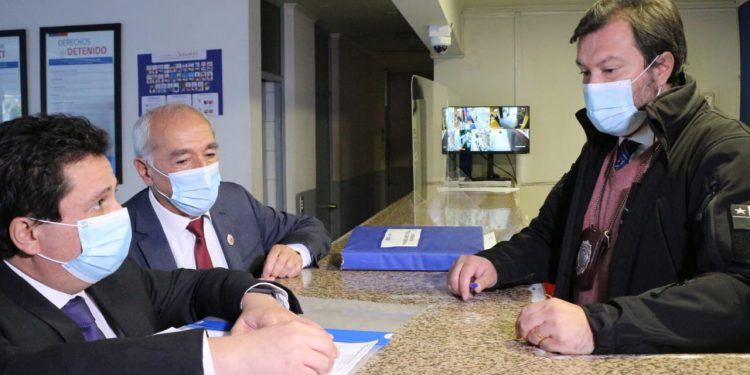 Municipalidad de San Felipe presentó denuncia por presunta apropiación indebida de equipos tecnológicos y dinero por parte de ex asesor jurídico