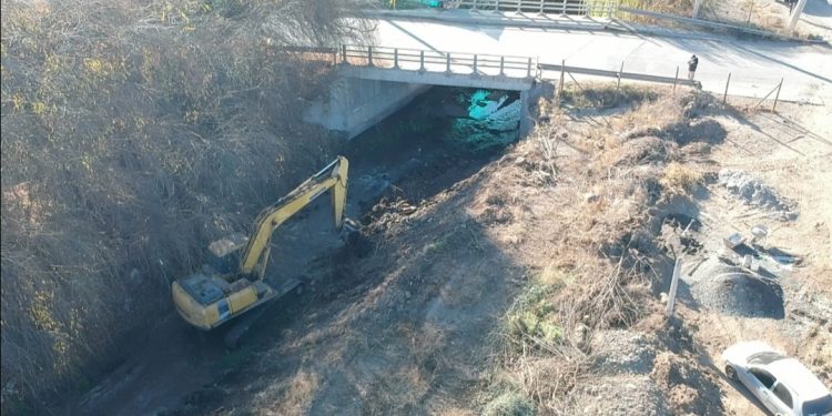 En San Felipe comienzan trabajos de limpieza en esteros para evitar emergencias durante este invierno