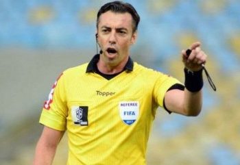 Brasileño Raphael Claus dirigirá duelo entre Chile y Uruguay por Copa América