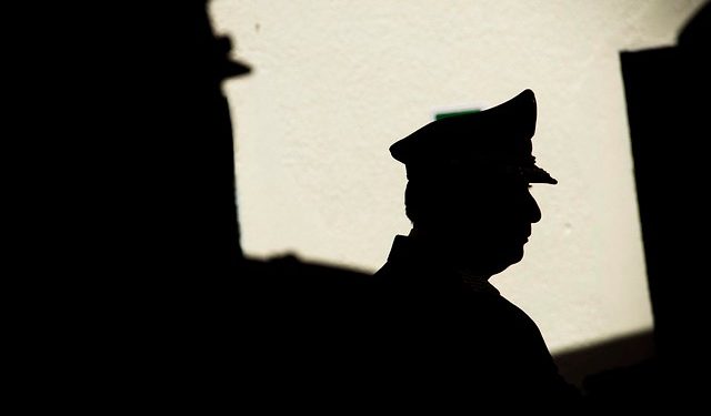 Carabinero de Quilpué es denunciado por venta clandestina de alcohol durante toque de queda