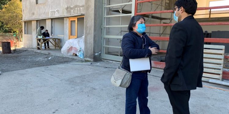 San Felipe: Municipalidad compromete gestiones para reanudar trabajos del nuevo cuartel de Bomberos de Curimón