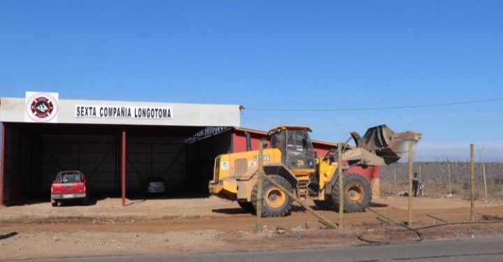 La Ligua: Municipalidad apoya a Bomberos de Longotoma en habilitación de su cuartel