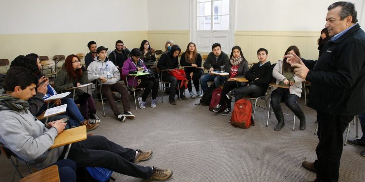 En cita organizada por la UPLA orientadores de todo Chile analizaron nueva normativa Mineduc