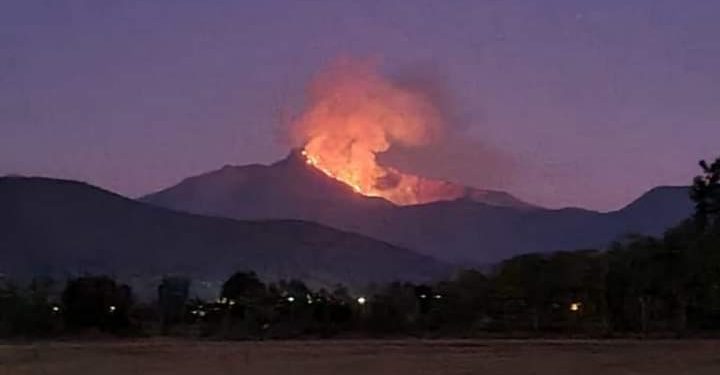 Por incendio forestal que cumple casi una semana activo se mantiene Alerta Amarilla en La Ligua