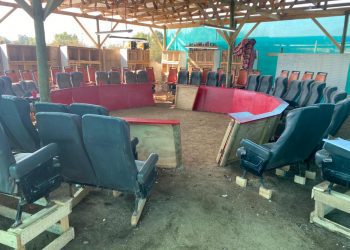 Quillota: sorprenden a un centenar de personas viendo peleas de gallos en parcela de La Palma