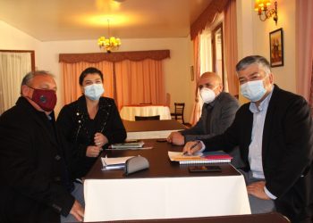 Gobernador regional y alcaldes de Marga Marga se reúnen para establecer trabajo conjunto por crisis hídrica