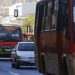 Gremio microbusero de Valparaíso estaría evaluando extender recorridos tras retraso en toque de queda