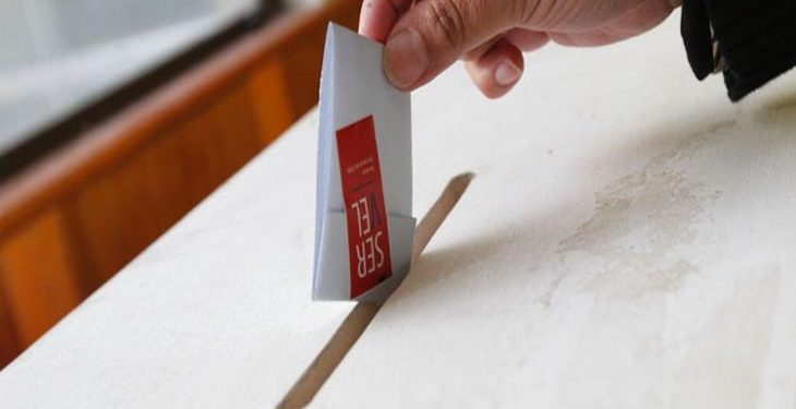 Columna de opinión / «Confiemos»