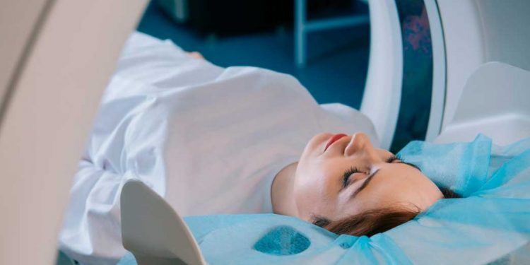 Senadora Allende felicitó a la Fundación Arturo López Pérez por iniciativa de proyectar la instalación de un centro de atención para el cáncer en la Región de Valparaíso