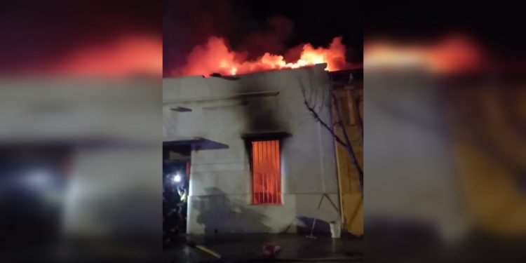 San Felipe: seis adultos mayores fallecieron a causa de incendio en hogar