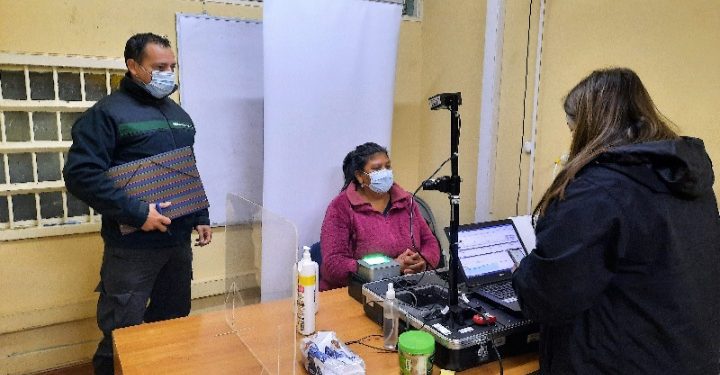 Registro Civil realiza operativo en la cárcel de Quillota para atender a internos