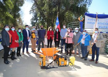 Hacen entrega de distintos implementos para las escuelas de San Esteban